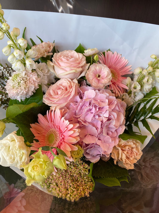 Floral Fridays | $125 Weekly Floral Delivery Subscription