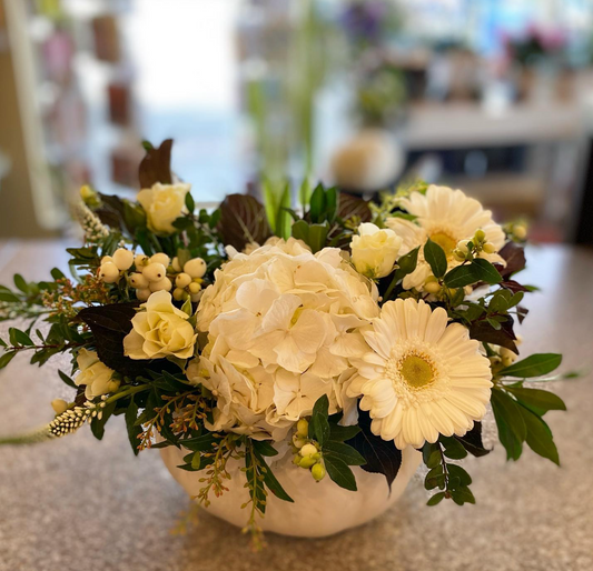 Sophisticated Pumpkin Arrangement- Fresh pumpkin